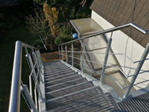 verzinkte Stahltreppe